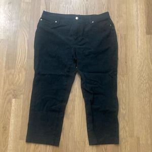 Chico's Women’s Black Cropped Stretch Denim Ankle Straight Leg Jeans